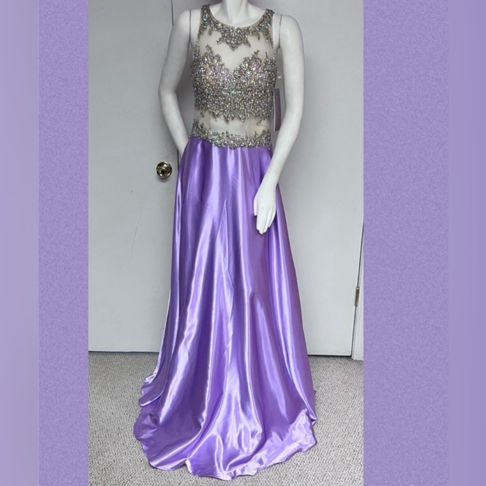 Stunning Jeweled Lilac Jovani Gown, NWT. Formal 20416, size 6
